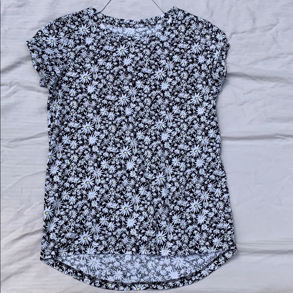 Old Navy Daisy Tee